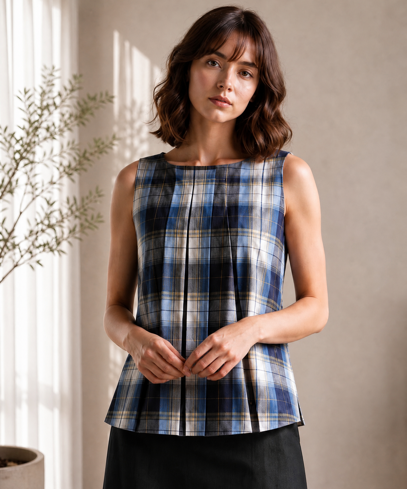 PLEATED CHECK SLEEVELESS TOP