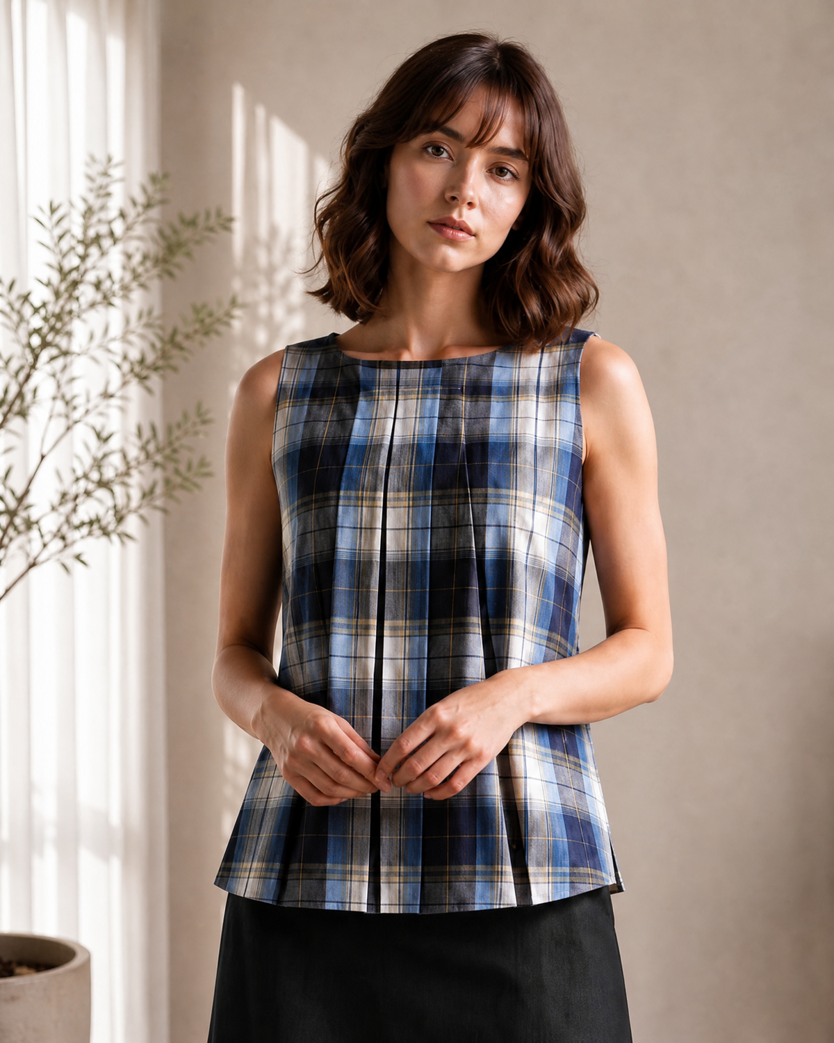 PLEATED CHECK SLEEVELESS TOP