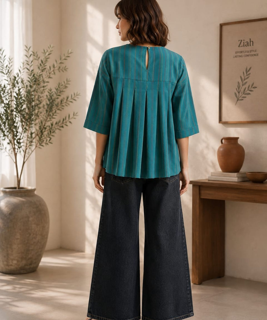 PLEATED V-NECK CAP SLEEVE TOP